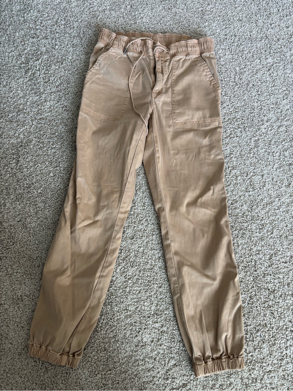 American Eagle Outfitters Women’s Drawstring Joggers in Khaki Tan